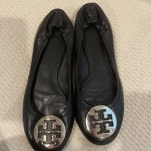 Tory Burch black ballet flats. Used good condition